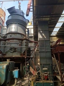 Λείανση του κάθετου εξοπλισμού HVM1300 μύλων ασβεστόλιθων κλιβάνων